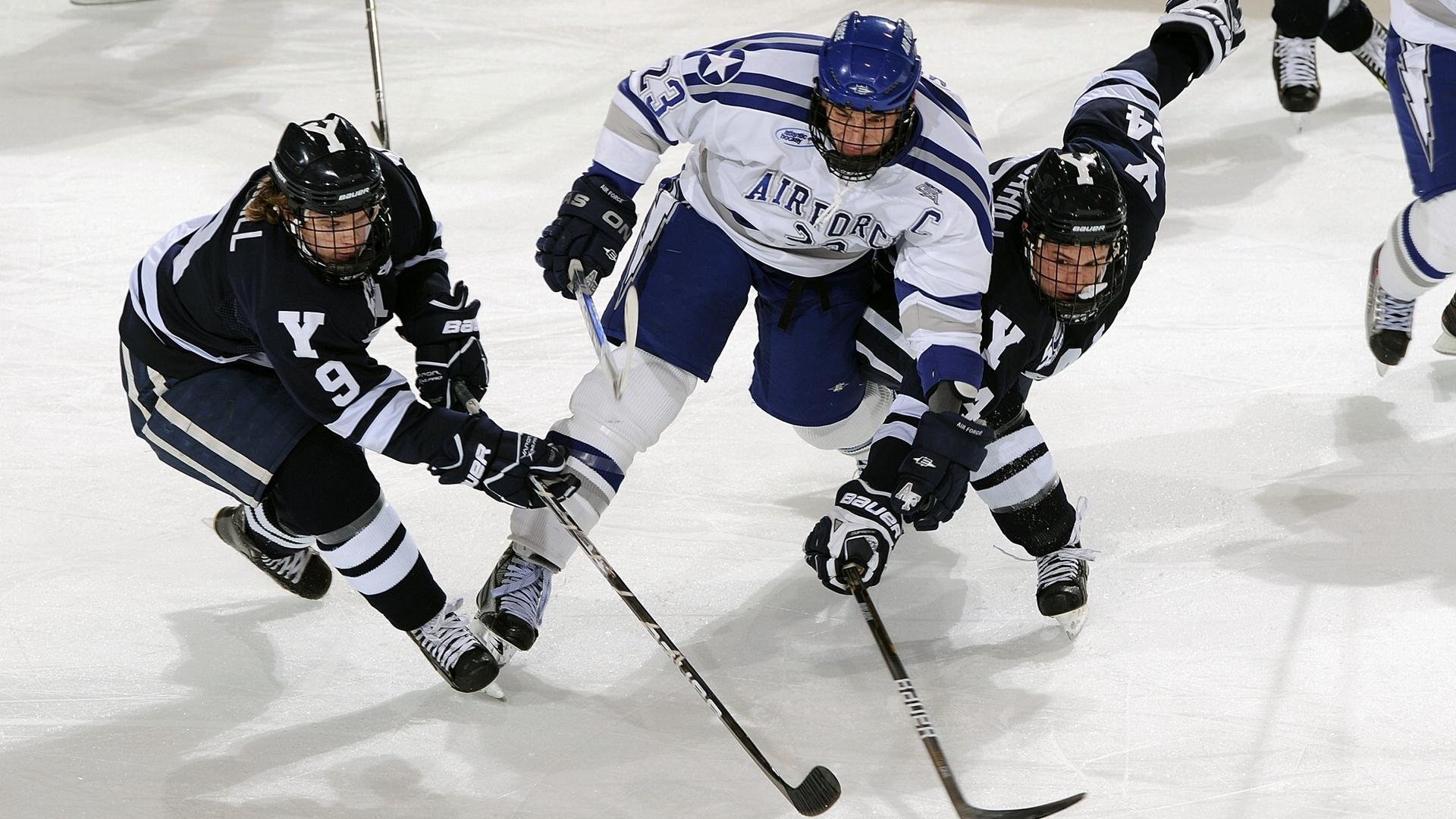 《英雄联盟》RED COOKIES战队正式签约,实力再升级,red是那个战队